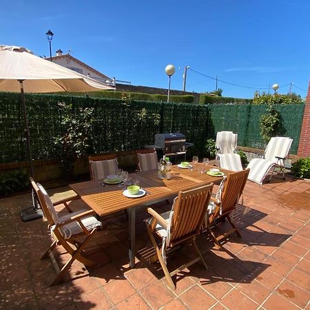 Apartamento En Complejo Residencial Rovacias Comillas Exterior photo
